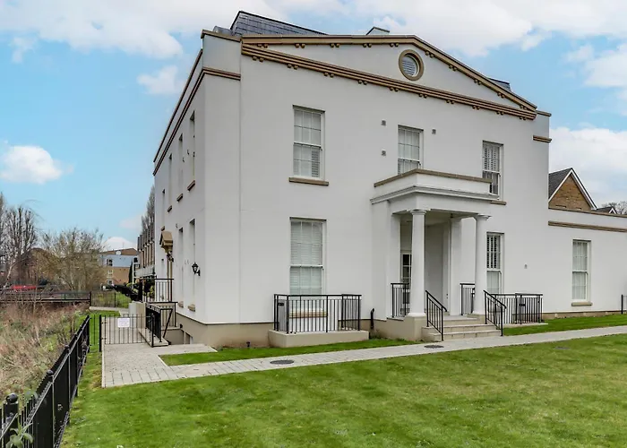 Hertfordshire\'S Luxury House